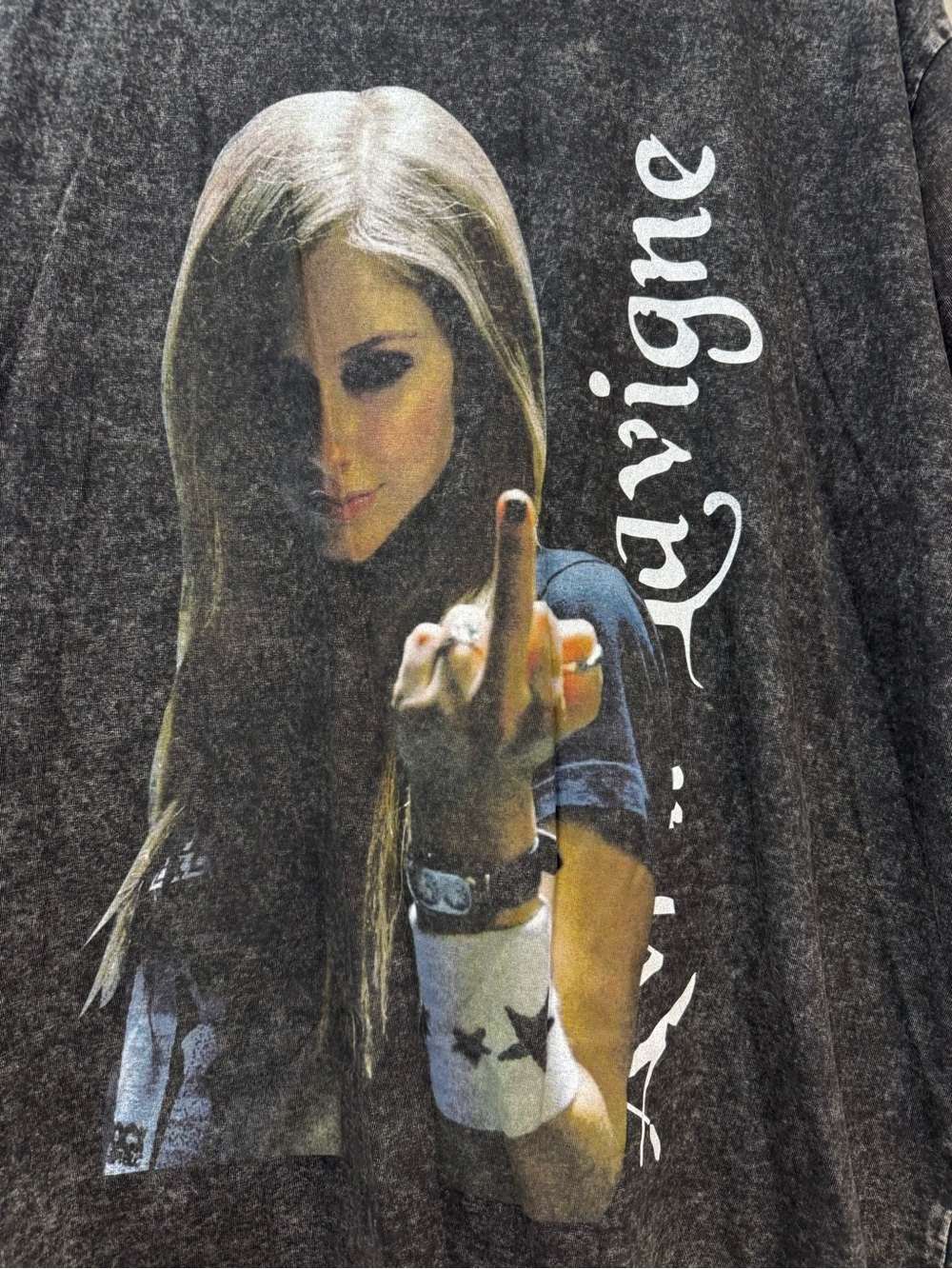 Avril Lavigne Graphic Band Acid Wash T-shirt - Picture 2 of 4